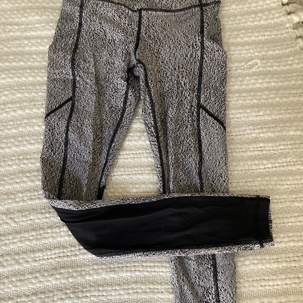 Lululemon Leggings w/ Pockets